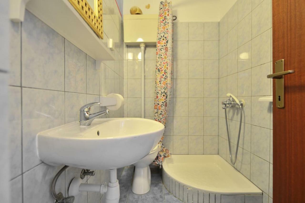 Luka'S House - Zf Hvar Đảo Hvar Ngoại thất bức ảnh