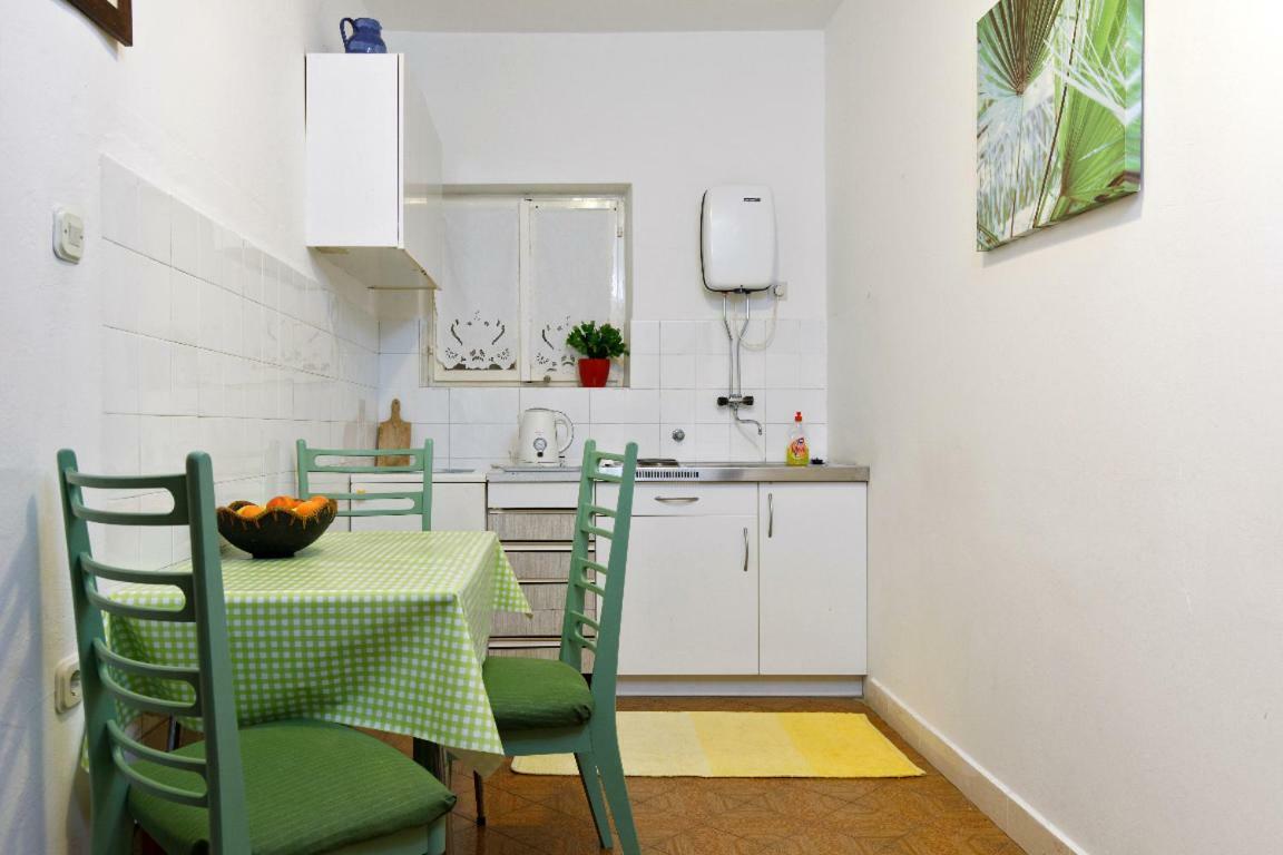 Luka'S House - Zf Hvar Đảo Hvar Ngoại thất bức ảnh