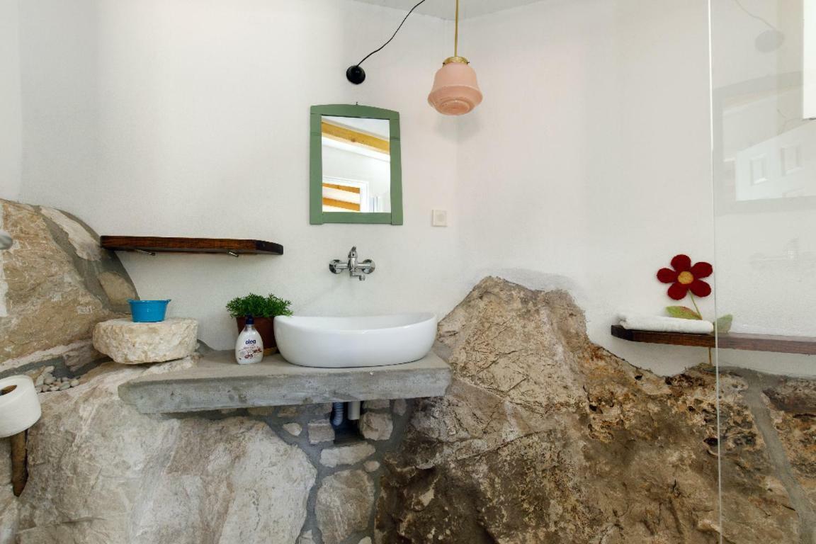 Luka'S House - Zf Hvar Đảo Hvar Ngoại thất bức ảnh